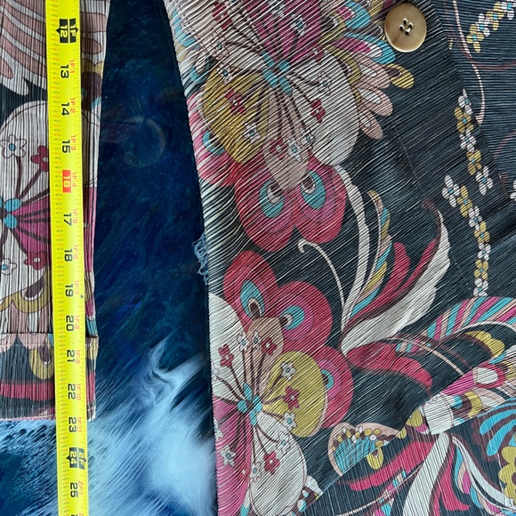 SALE! BUYorBUNDLE NEW Pings Imports Pleats Collection swing jacket, button front - Picture 4 of 12